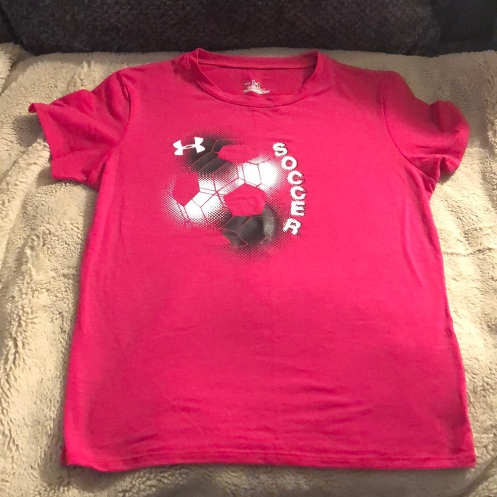 🎉4 for $20 Under Armour Heatgear Tee, youth large